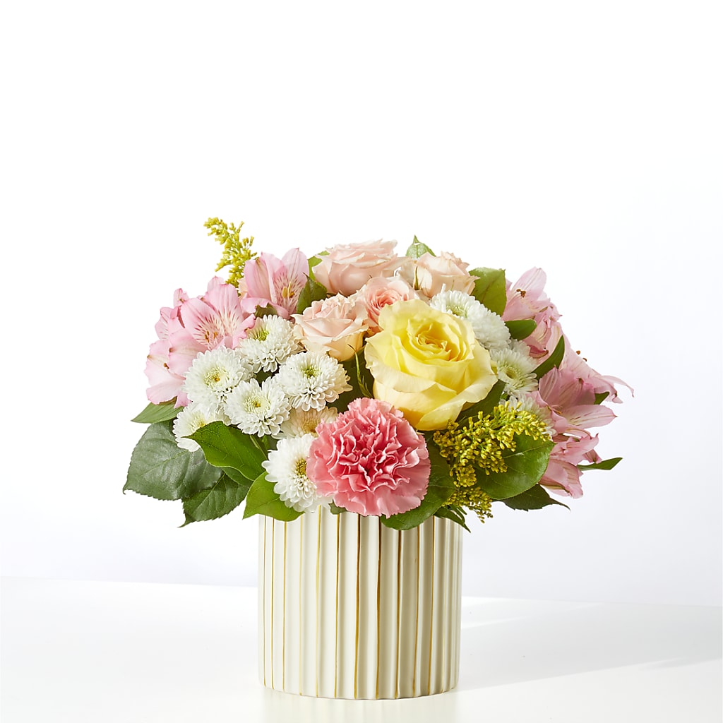 Watercolors Bouquet – FLOWER HOUSE PLANTS & BLOOMS, Willowick OH