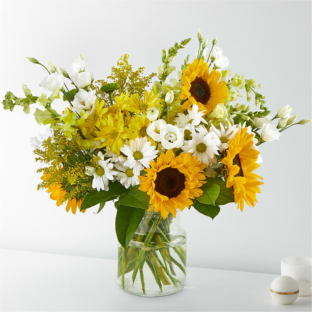 Hello Sunshine Bouquet – FLOWER HOUSE PLANTS & BLOOMS, Willowick OH