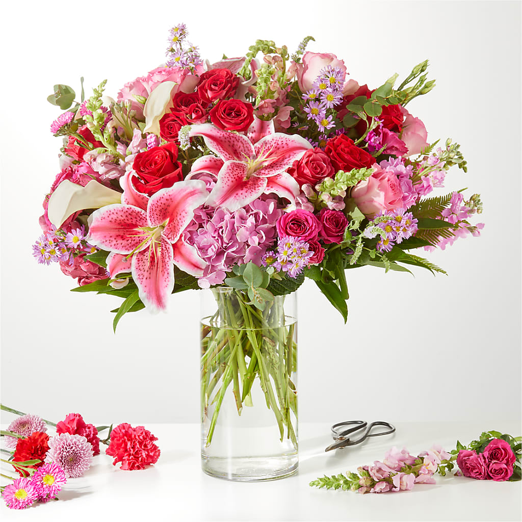 Swooning Over You - A Luxury Florist Original – FLOWER HOUSE PLANTS & BLOOMS, Willowick OH