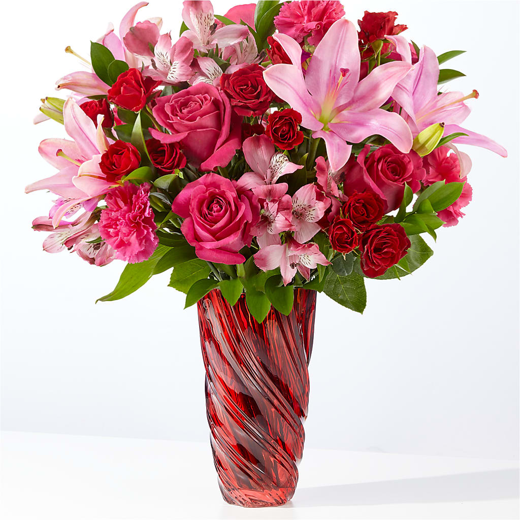 In Love Bouquet with Luxe Swirl Vase – FLOWER HOUSE PLANTS & BLOOMS, Willowick OH