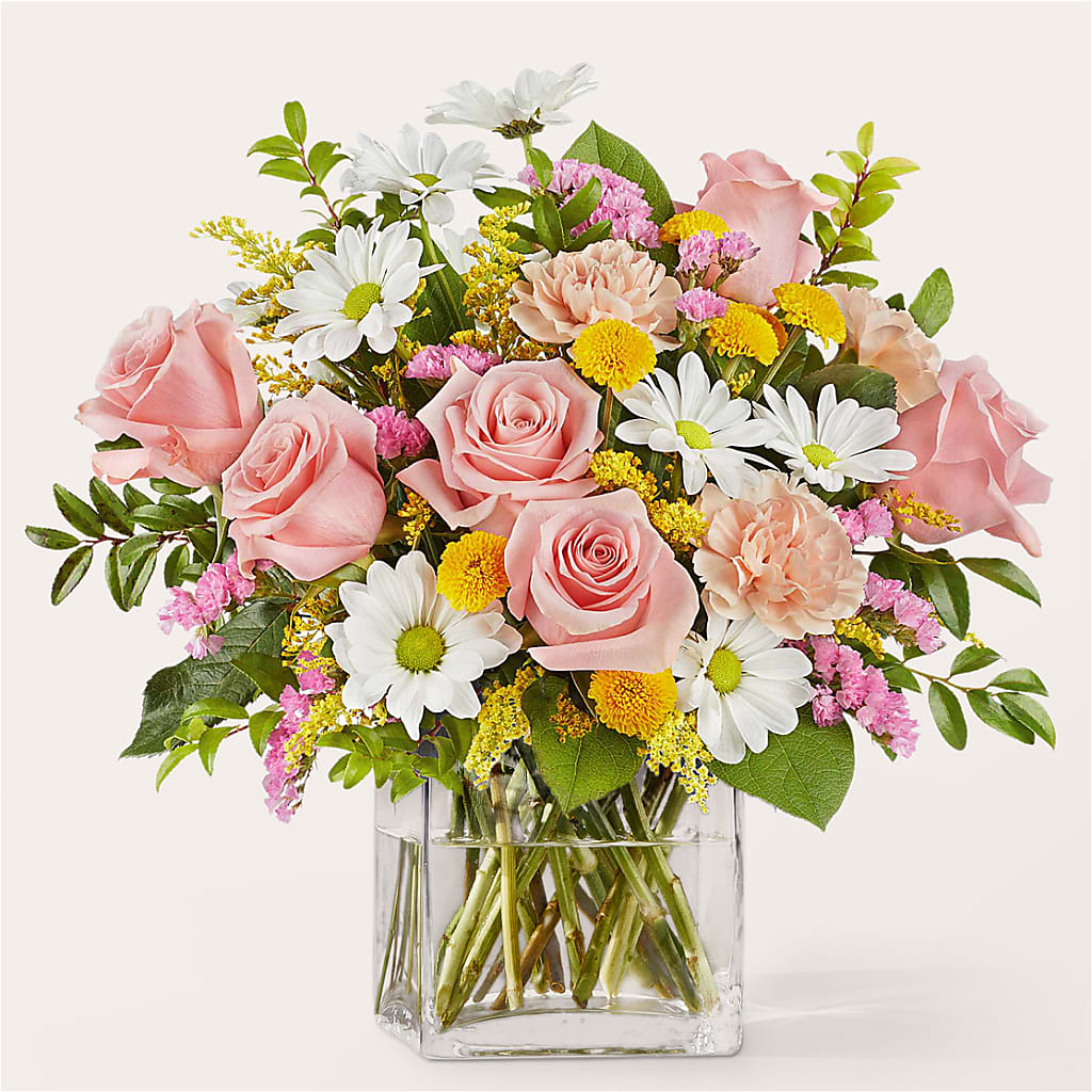 Country Cottage Bouquet – FLOWER HOUSE PLANTS & BLOOMS, Willowick OH
