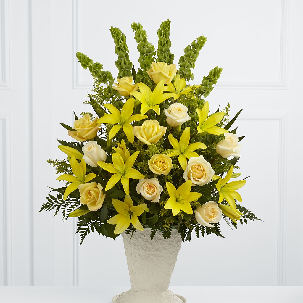 Golden Memories Arrangement – FLOWER HOUSE PLANTS & BLOOMS, Willowick OH