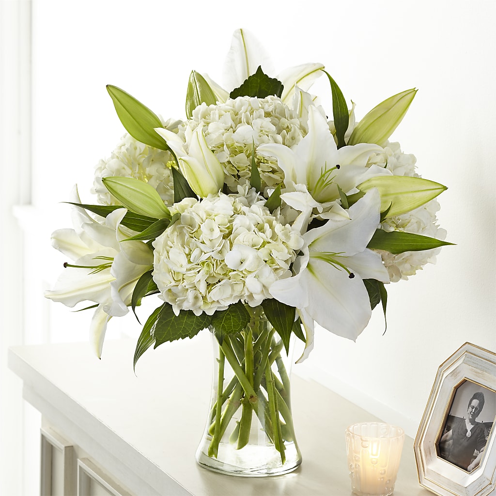 Compassionate Lily Bouquet – FLOWER HOUSE PLANTS & BLOOMS, Willowick OH