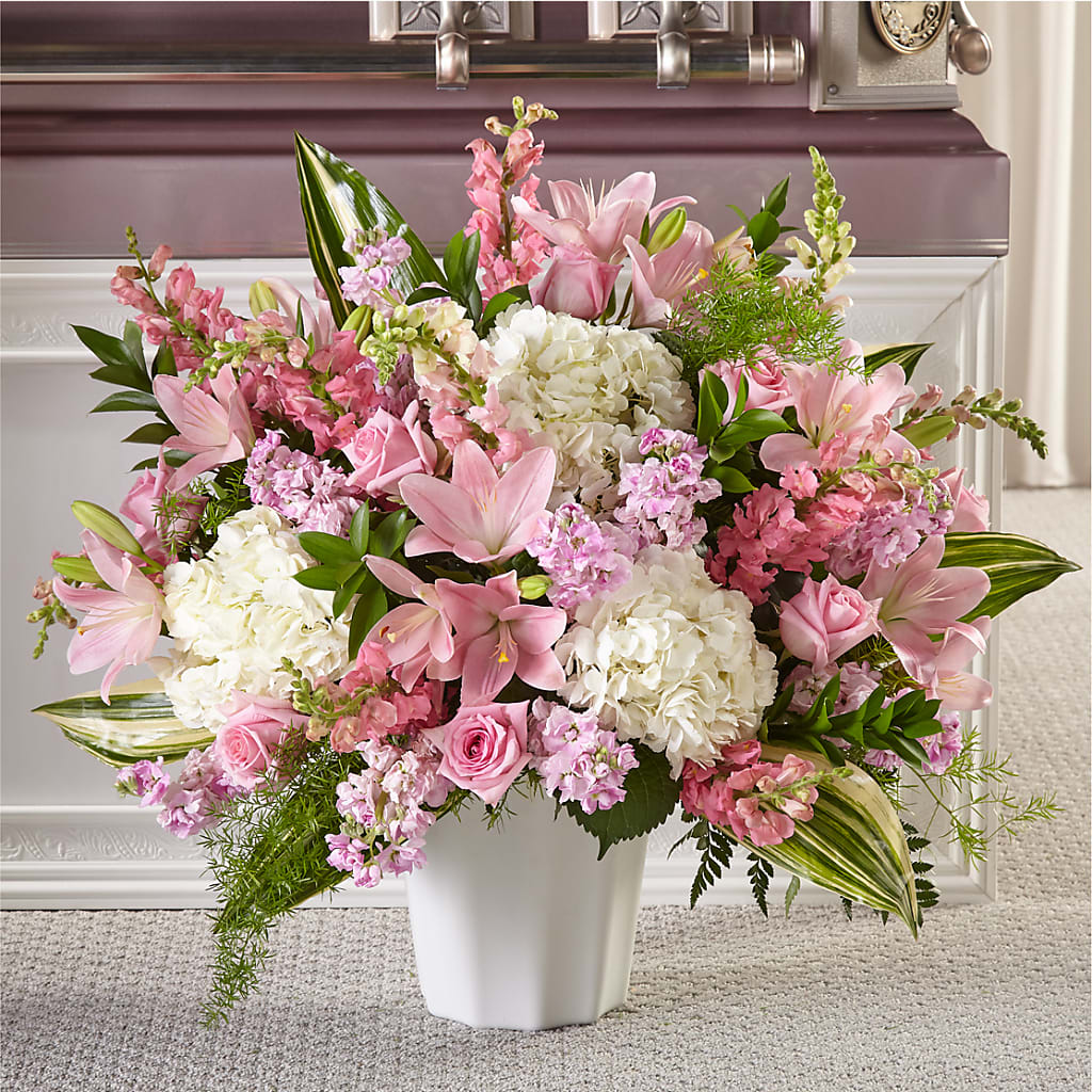 Simply Serene Floor Basket – FLOWER HOUSE PLANTS & BLOOMS, Willowick OH