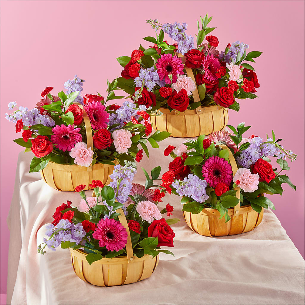Pink Picnic Basket – FLOWER HOUSE PLANTS & BLOOMS, Willowick OH