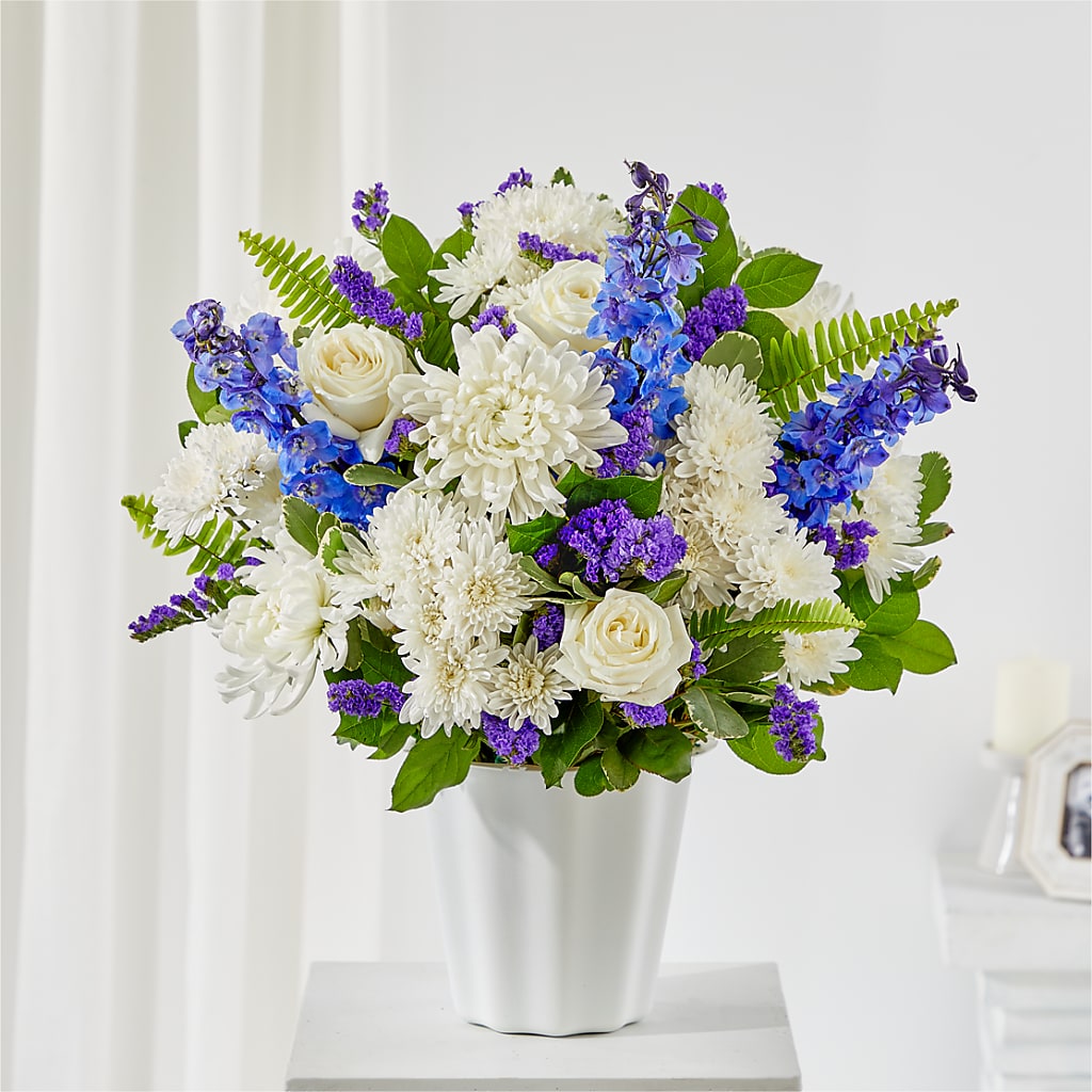 Hold Dear Tabletop Basket – FLOWER HOUSE PLANTS & BLOOMS, Willowick OH