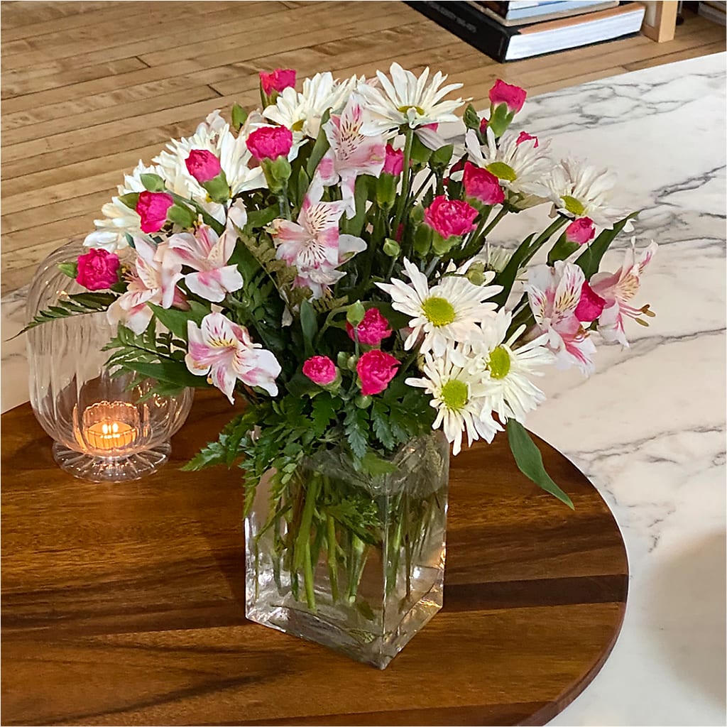 Sweet Surprises® Bouquet – FLOWER HOUSE PLANTS & BLOOMS, Willowick OH