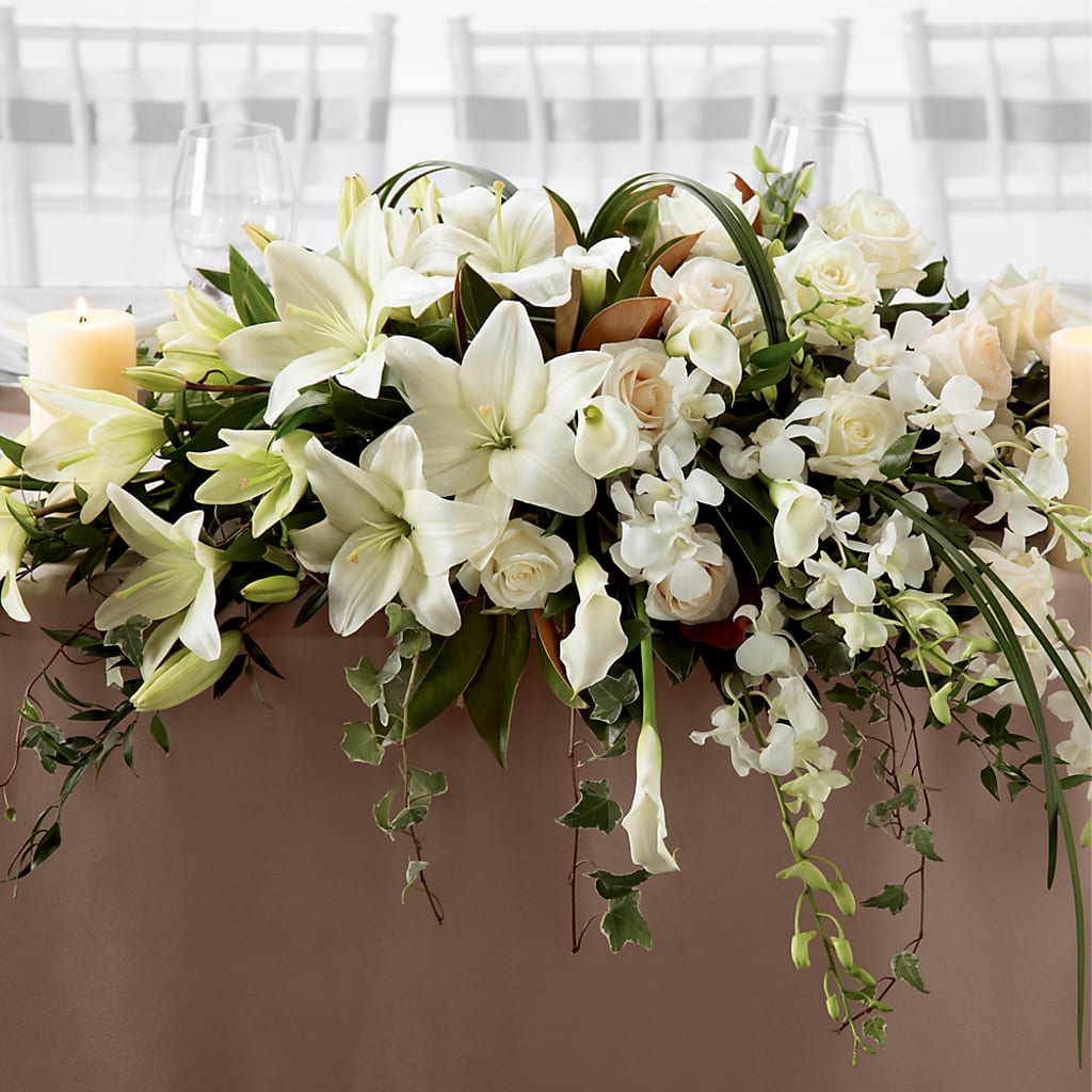 White Linen Arrangement – FLOWER HOUSE PLANTS & BLOOMS, Willowick OH