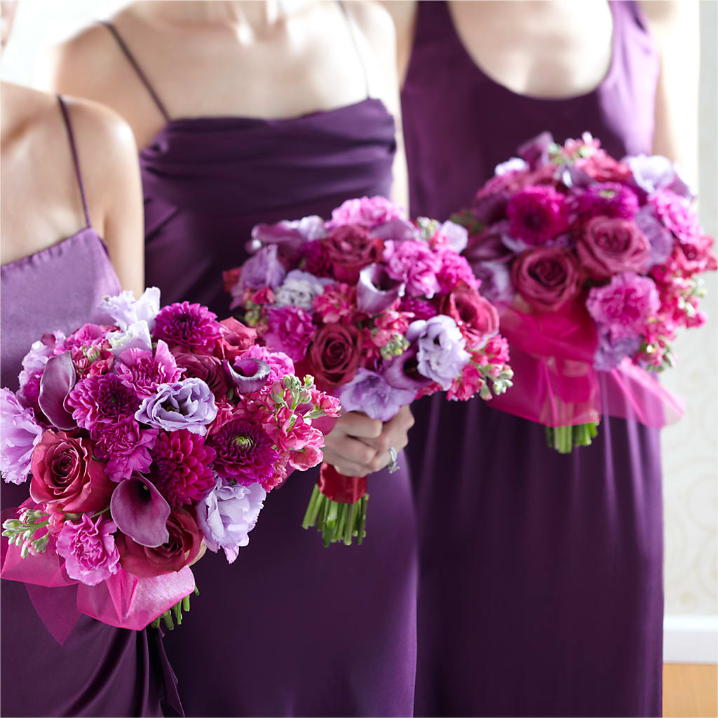 Bridesmaid's Garden Bouquet – FLOWER HOUSE PLANTS & BLOOMS, Willowick OH