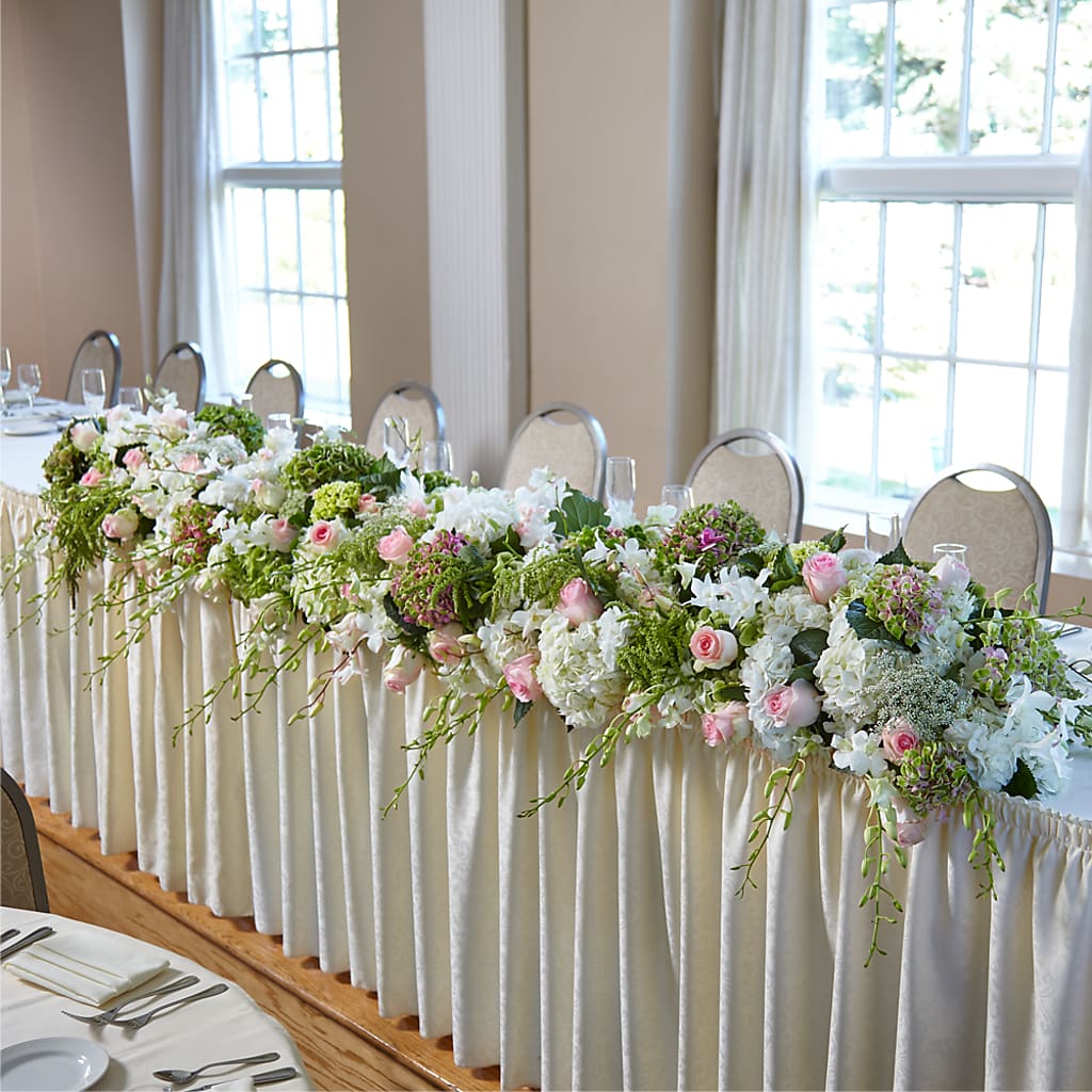 State of Joy Head Table Arrangement – FLOWER HOUSE PLANTS & BLOOMS, Willowick OH