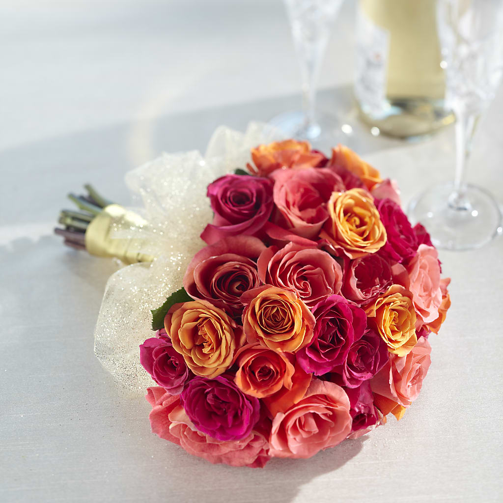 Sweet Roses Bouquet – FLOWER HOUSE PLANTS & BLOOMS, Willowick OH