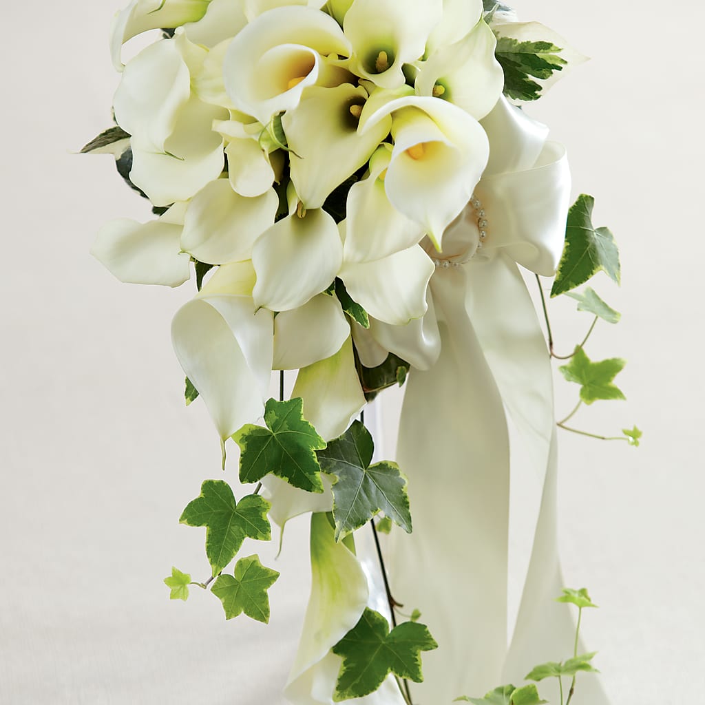 White Chapel Bouquet – FLOWER HOUSE PLANTS & BLOOMS, Willowick OH
