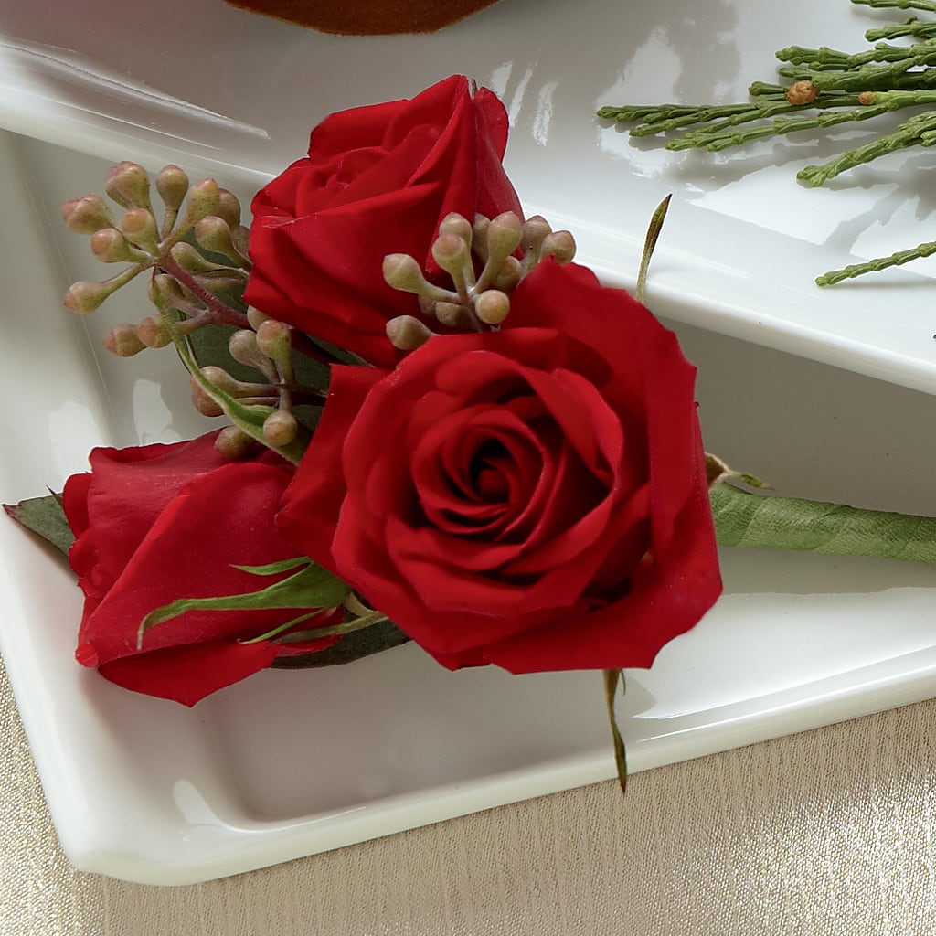 Red Spray Rose Boutonniere – FLOWER HOUSE PLANTS & BLOOMS, Willowick OH