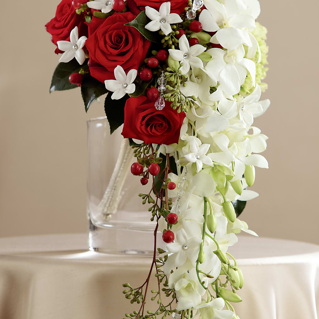 Here Comes the Bride Bouquet – FLOWER HOUSE PLANTS & BLOOMS, Willowick OH