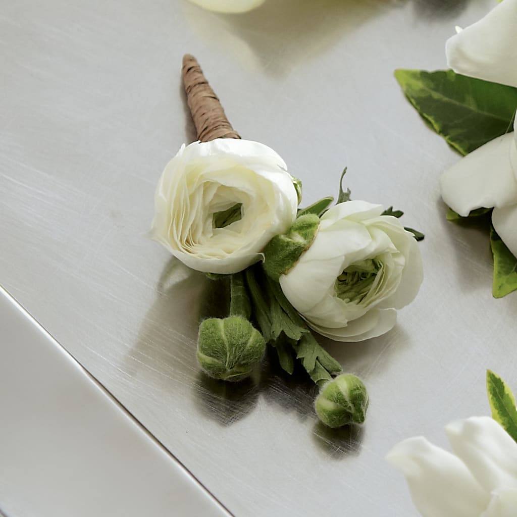 White Ranunculus Boutonniere – FLOWER HOUSE PLANTS & BLOOMS, Willowick OH