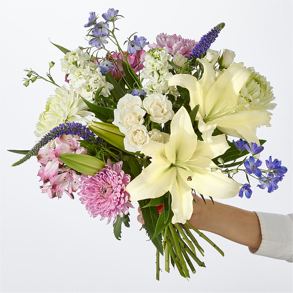 Winter Celebration Bouquet – FLOWER HOUSE PLANTS & BLOOMS, Willowick OH