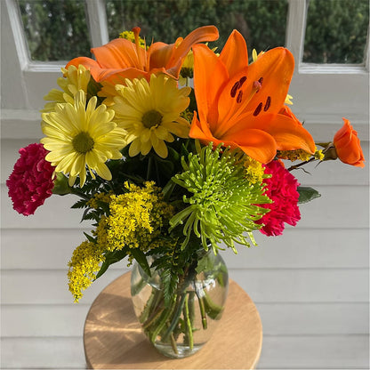 Bold & Bright – A Florist Original – FLOWER HOUSE PLANTS & BLOOMS, Willowick OH