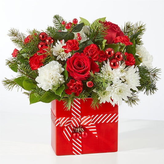 Presents Under the Tree Bouquet – FLOWER HOUSE PLANTS & BLOOMS, Willowick OH