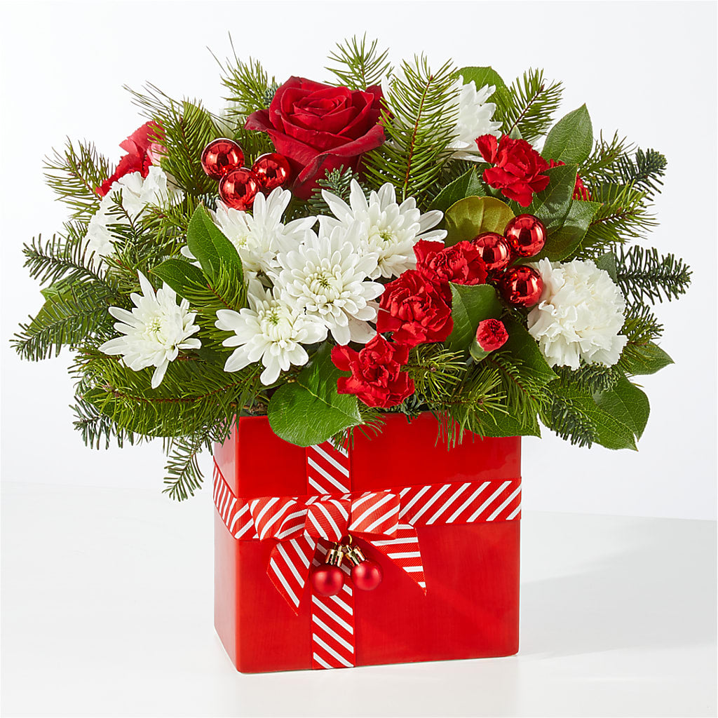 Presents Under the Tree Bouquet – FLOWER HOUSE PLANTS & BLOOMS, Willowick OH