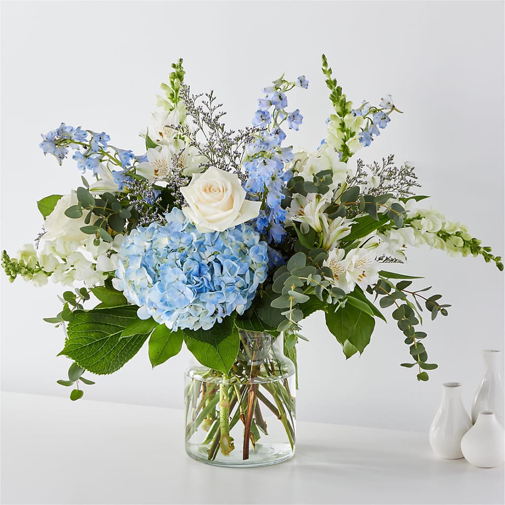 Coastal Blossom Bouquet – FLOWER HOUSE PLANTS & BLOOMS, Willowick OH