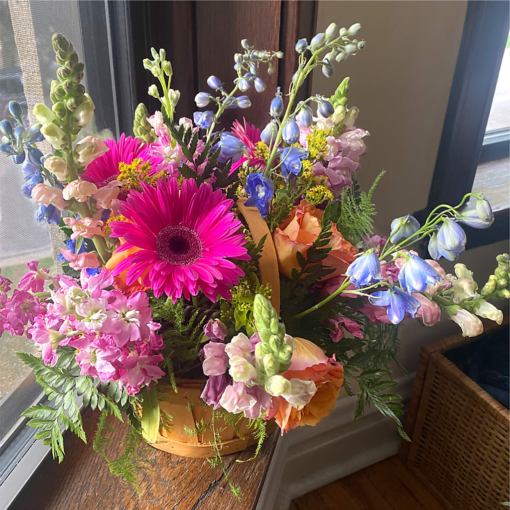 Garden of Life Basket – FLOWER HOUSE PLANTS & BLOOMS, Willowick OH
