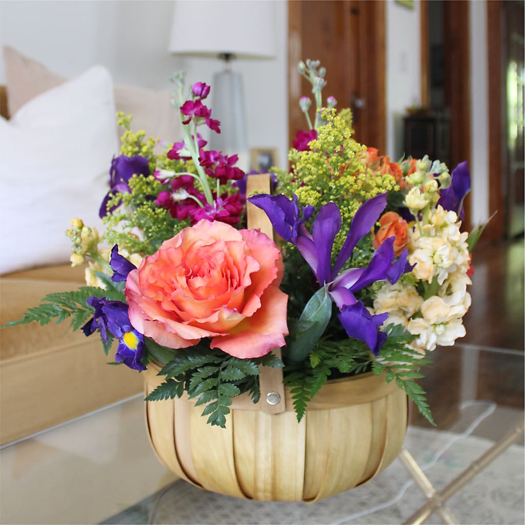 Garden of Life Basket – FLOWER HOUSE PLANTS & BLOOMS, Willowick OH