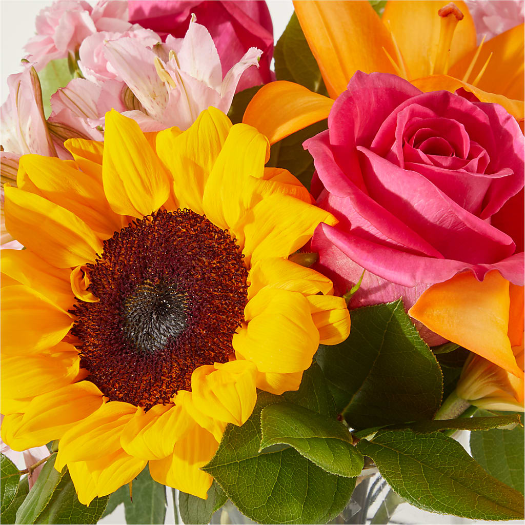 In Full Swing Bouquet – FLOWER HOUSE PLANTS & BLOOMS, Willowick OH