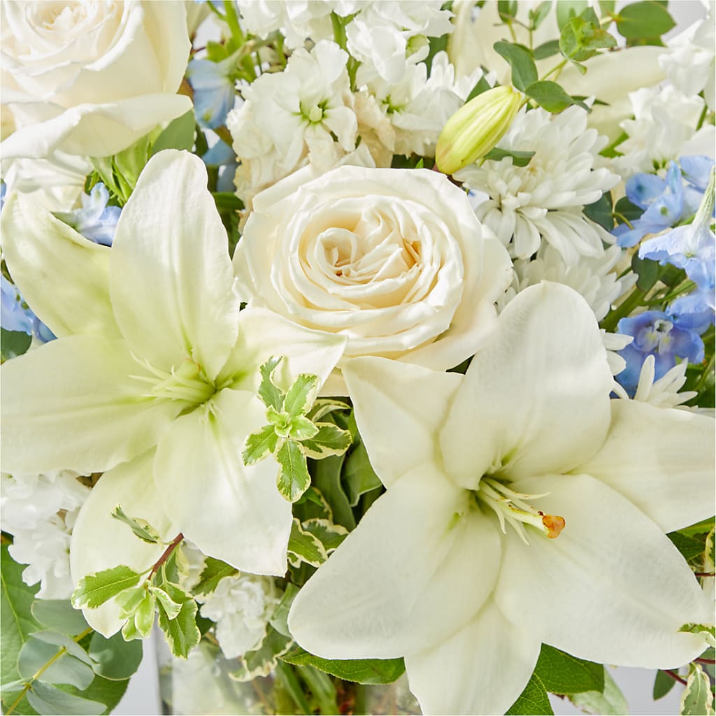Peace of Mind Bouquet – FLOWER HOUSE PLANTS & BLOOMS, Willowick OH