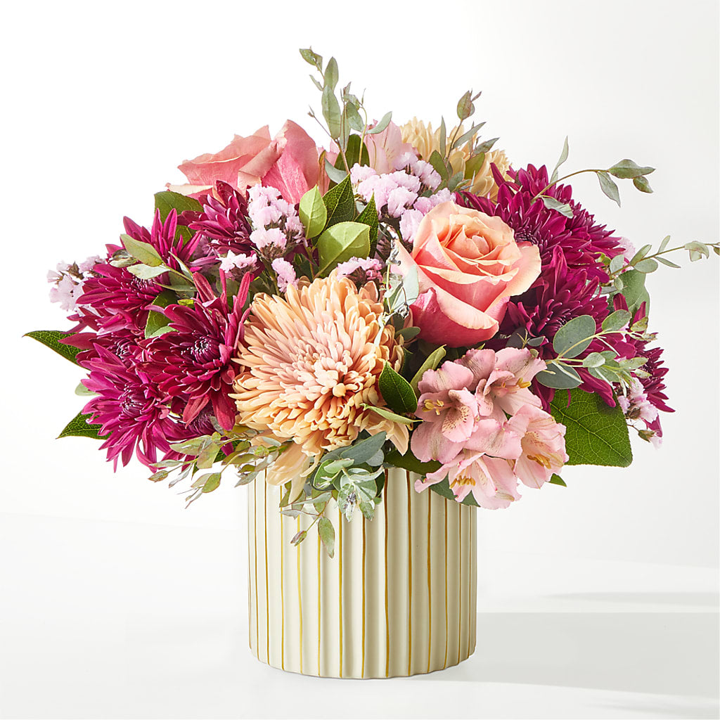 Berry Cobbler Bouquet with Ivory Vase – FLOWER HOUSE PLANTS & BLOOMS, Willowick OH