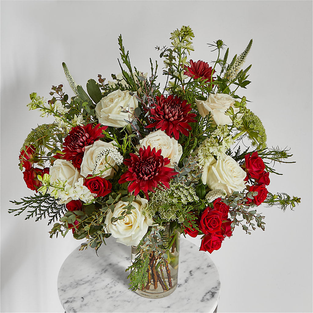 Favorite Traditions Bouquet – FLOWER HOUSE PLANTS & BLOOMS, Willowick OH