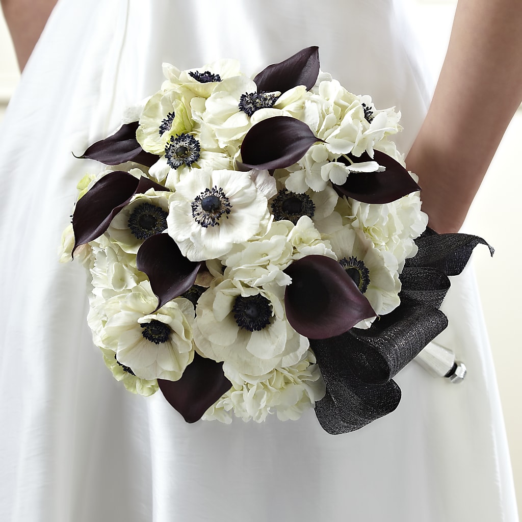 To Have and To Hold Bouquet – FLOWER HOUSE PLANTS & BLOOMS, Willowick OH