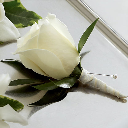 White Rose Boutonniere – FLOWER HOUSE PLANTS & BLOOMS, Willowick OH